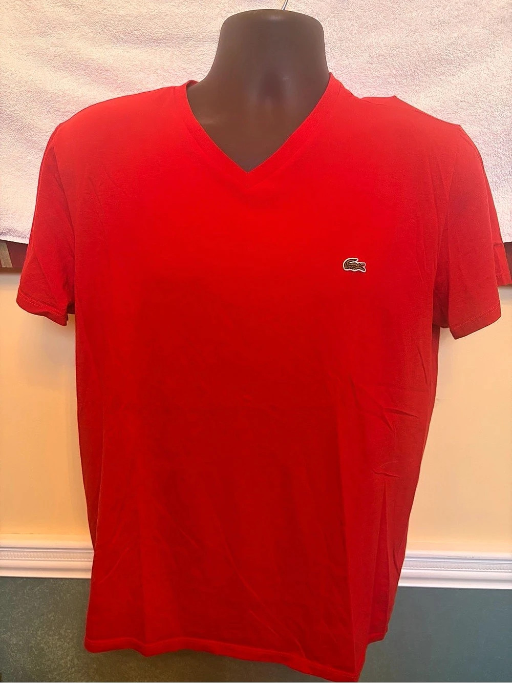 Lacoste Men's Lightweight Pima Cotton V-Neck T-Shirt Red Large
